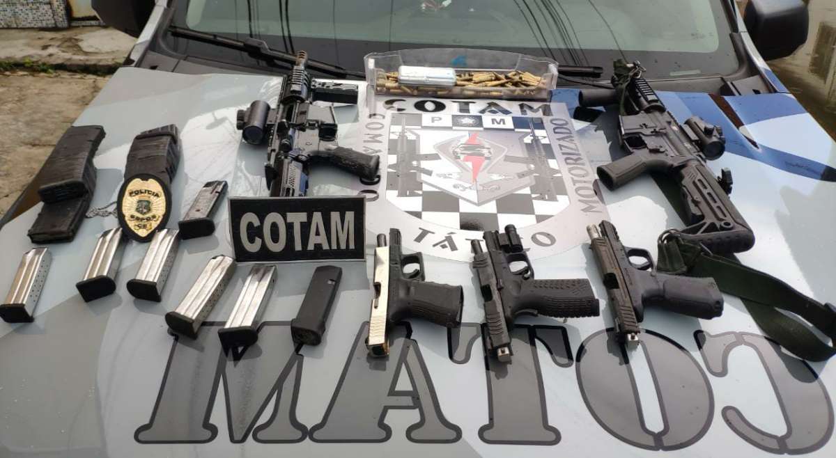 Cotam Da Pmce Apreende Dois Fuzis Quatro Armas E Vasta Muni O Na Boa